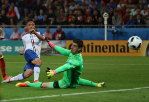 LYON, FRANCE - JUNE 13: Emanuele Giaccherini of Italy scores the opening goal during the UEFA EURO 2016 Group E match between Belgium and Italy at Stade des Lumieres on June 13, 2016 in Lyon, France. (Photo by Ian MacNicol/Getty Images)